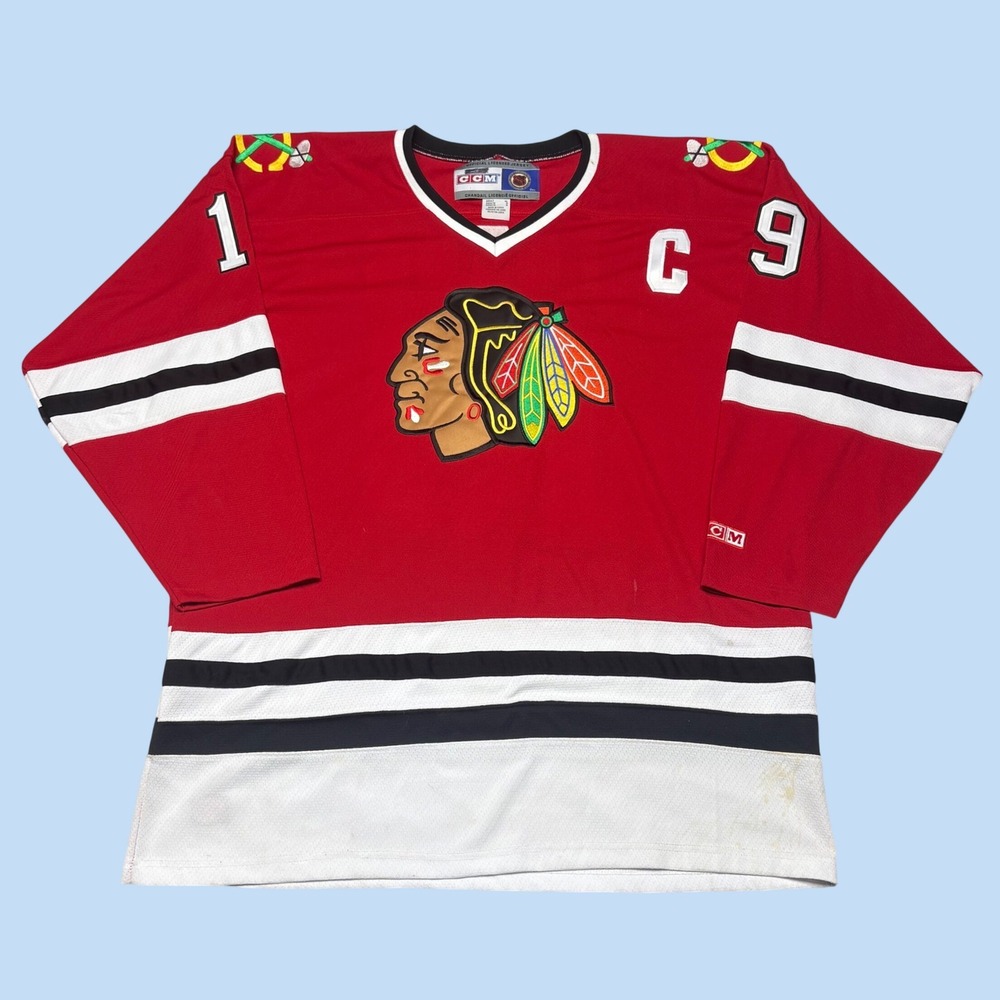 Mens CCM Chicago Blackhawks Jonathan Toews 19 Red Hockey Jersey XL